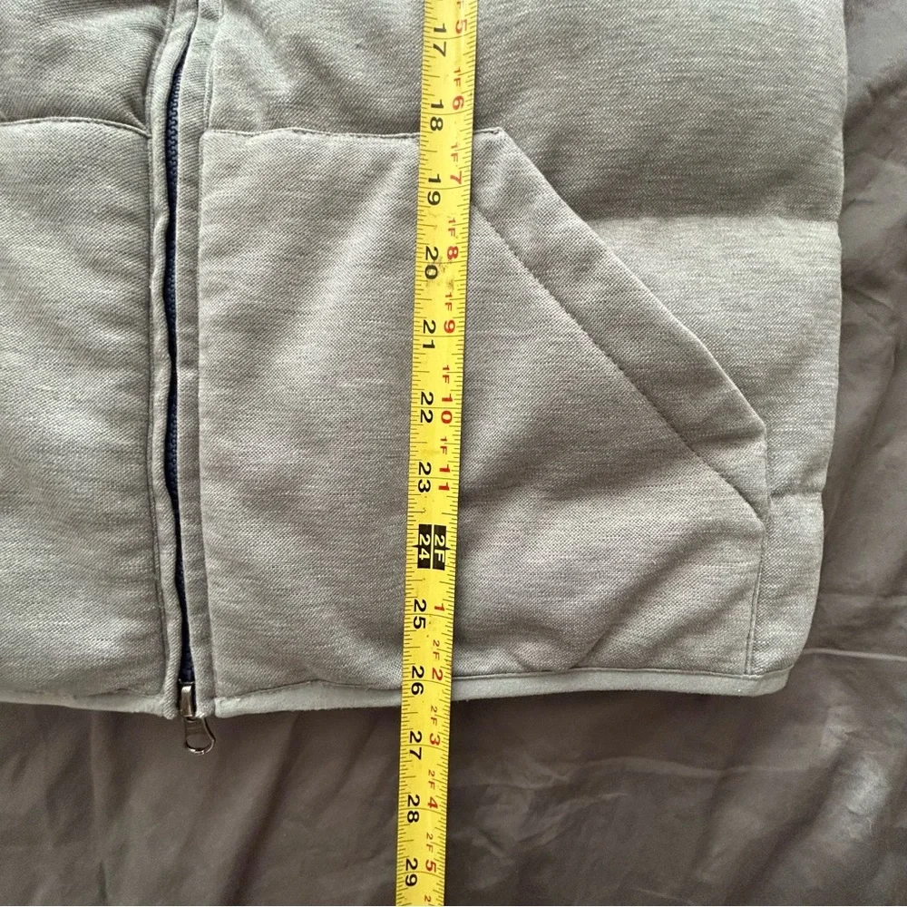 johnnie-O Surfer Logo Vest Men’s Medium Gray Quilted Zip-Up Coastal Insulated‎